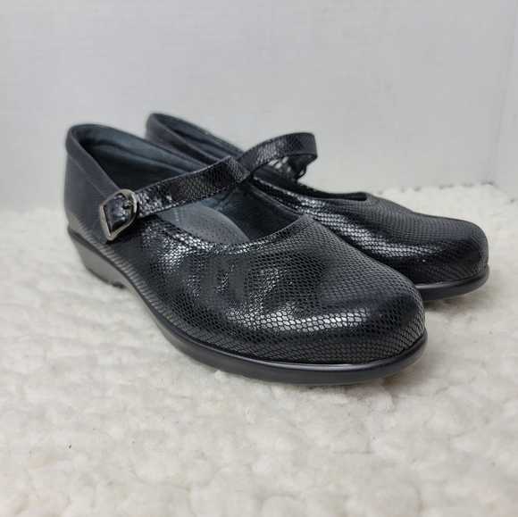 SAS Maria Comfort Womens  Mary Jane Shoes Size 7.5 Black Snake Leather Print - Picture 1 of 10